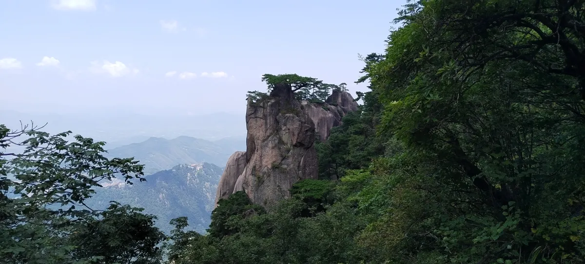安徽九華山的山景