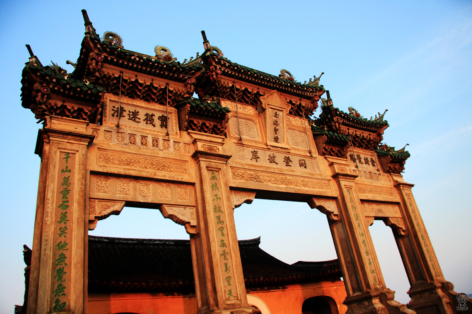 Tongdeng Bi’an Archway on Mount Putuo in Zhoushan, Zhejiang