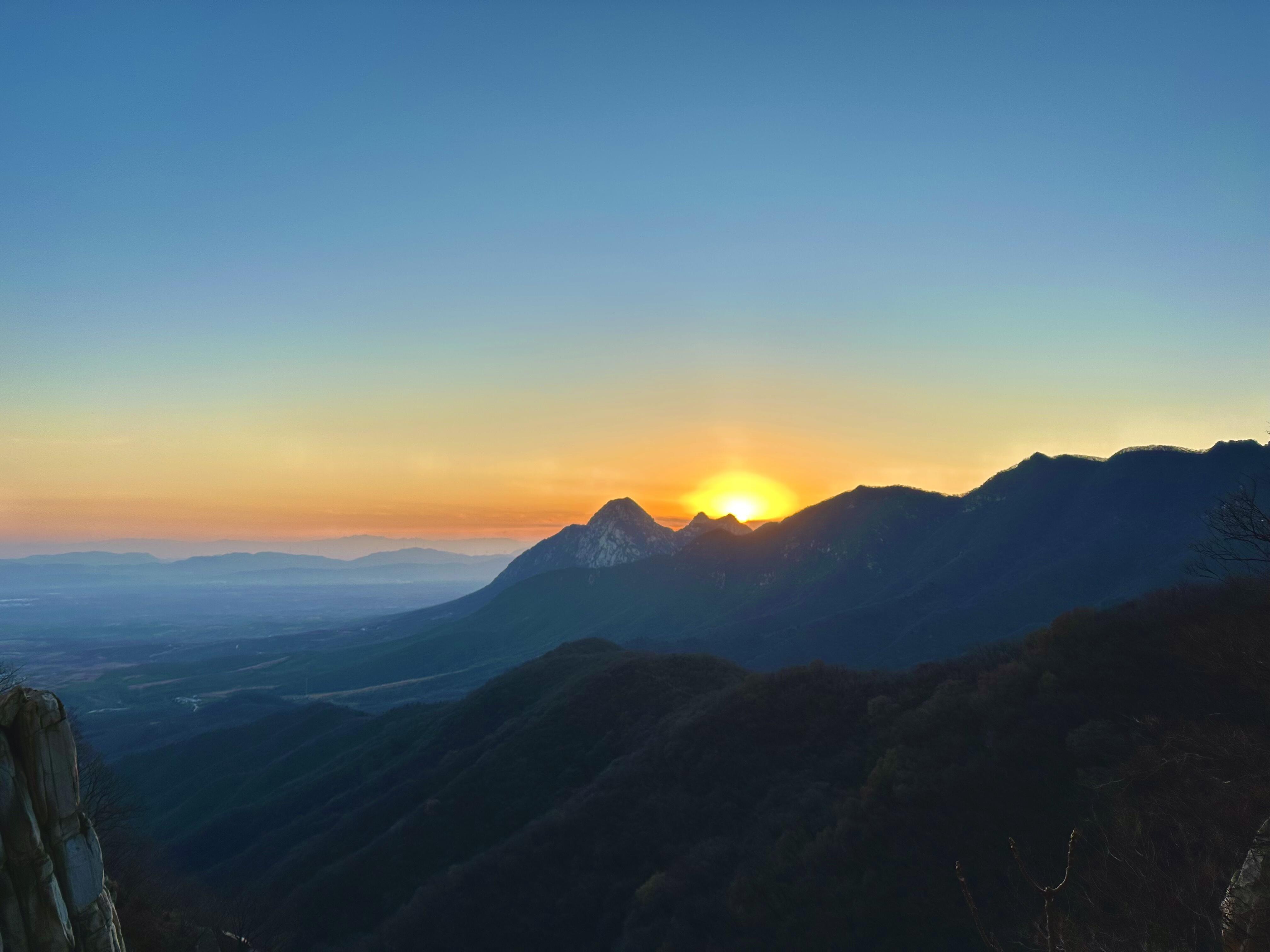 Sunset over Sanhuangzhai on Mount Song