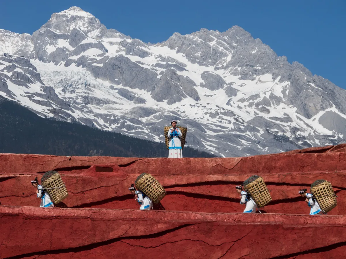 Naxi performers at the open-air theatre near Jade Dragon Snow Mountain