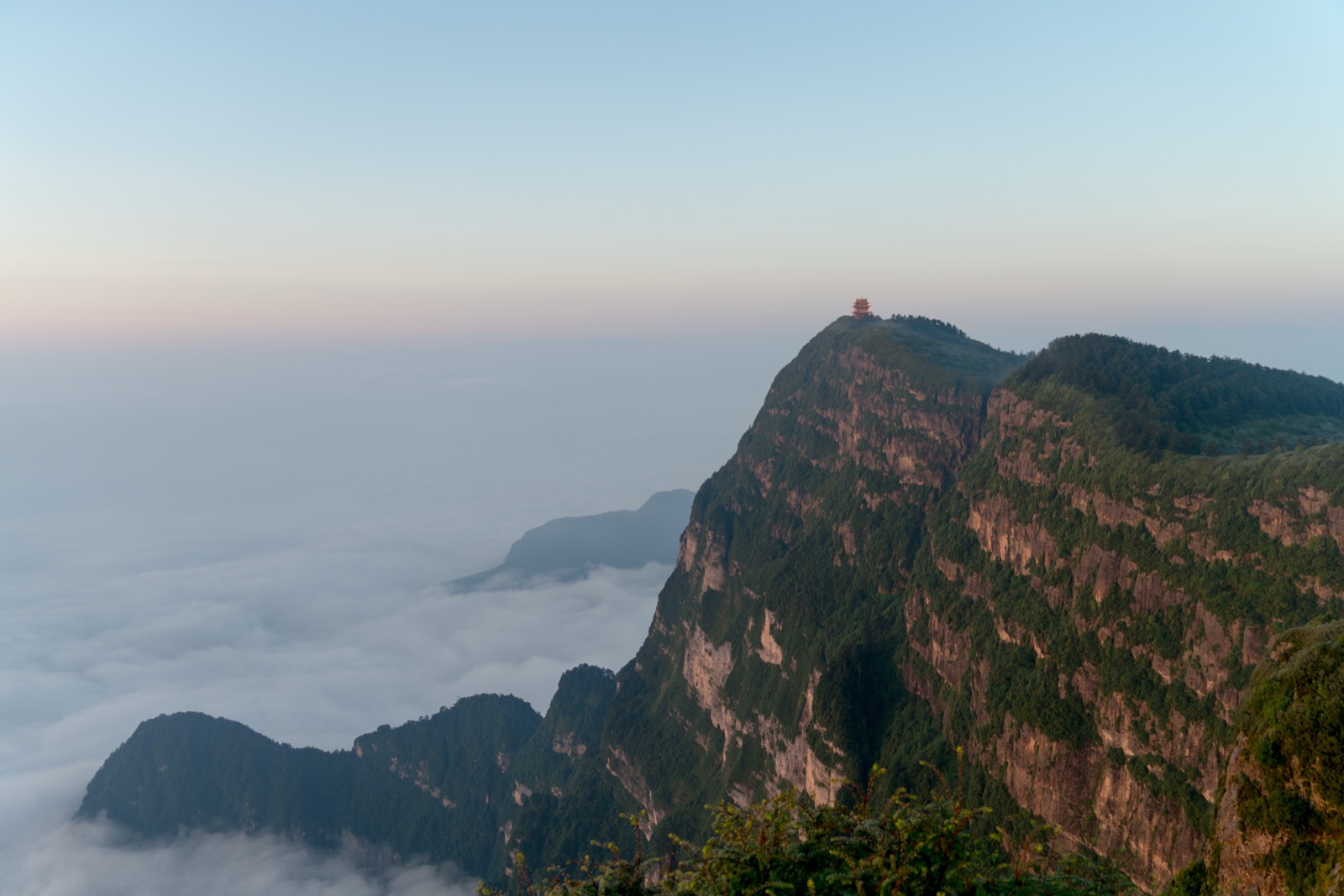 Wanfo Summit and Wanfo Temple on Mount Emei